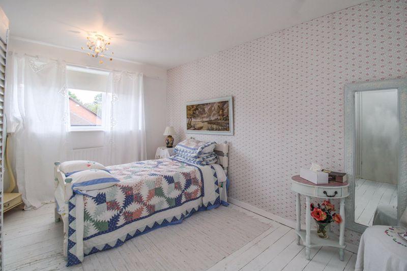 4 bedroom detached house for sale in Narrow Lane, Denstone, Uttoxeter, ST14