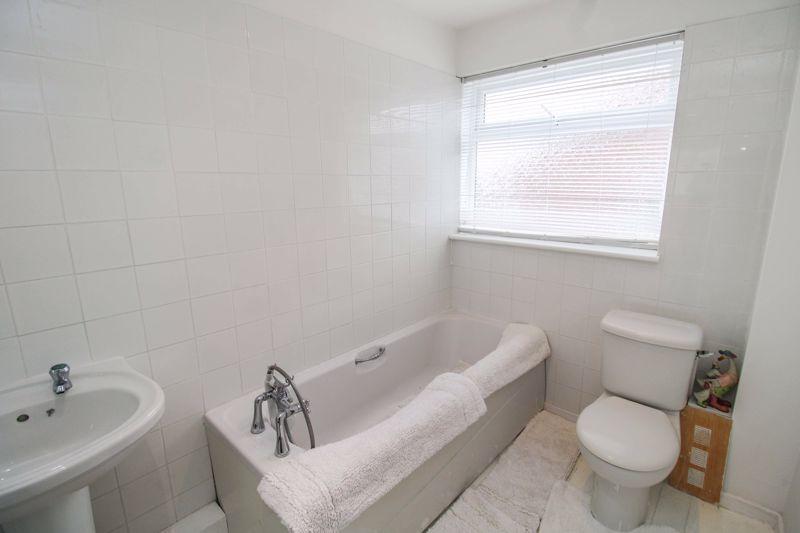 4 bedroom detached house for sale in Narrow Lane, Denstone, Uttoxeter, ST14