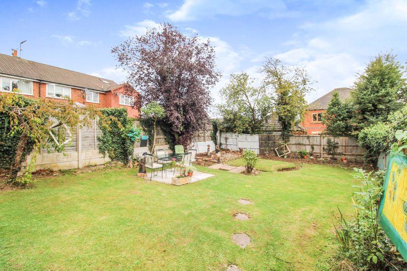 4 bedroom detached house for sale in Narrow Lane, Denstone, Uttoxeter, ST14