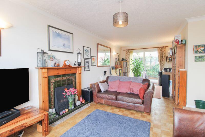 4 bedroom detached house for sale in Mount Close, Werrington, ST9