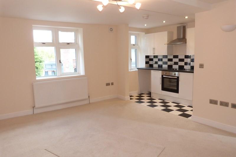 1 bedroom flat for sale in Ashbourne Road, Leek, Staffordshire, ST13