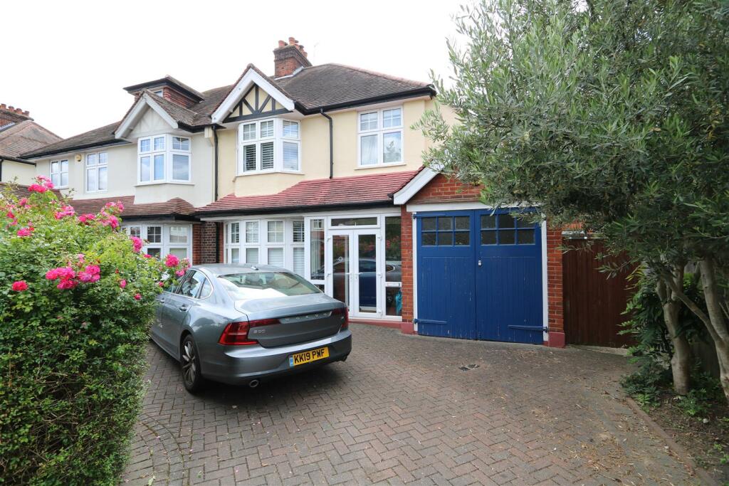 Main image of property: Rosebery Avenue, New Malden