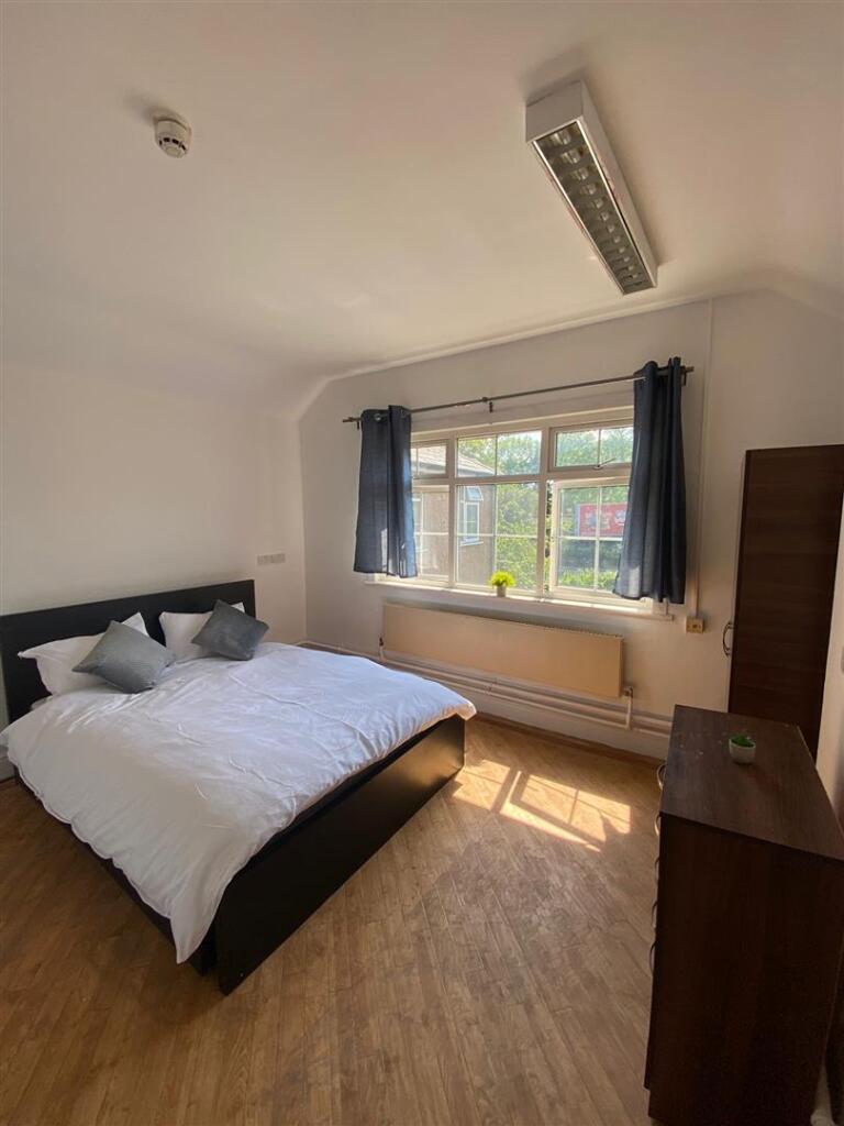 Main image of property: Kingston Road