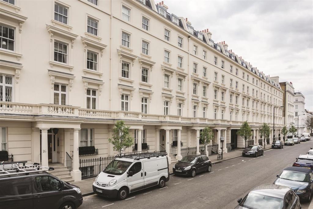 2 bedroom flat for rent in Gloucester Street, SW1V