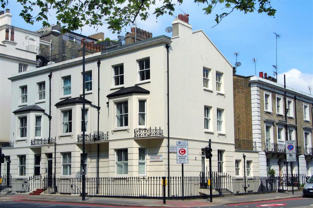 2 bedroom flat for rent in Grosvenor Road, SW1V