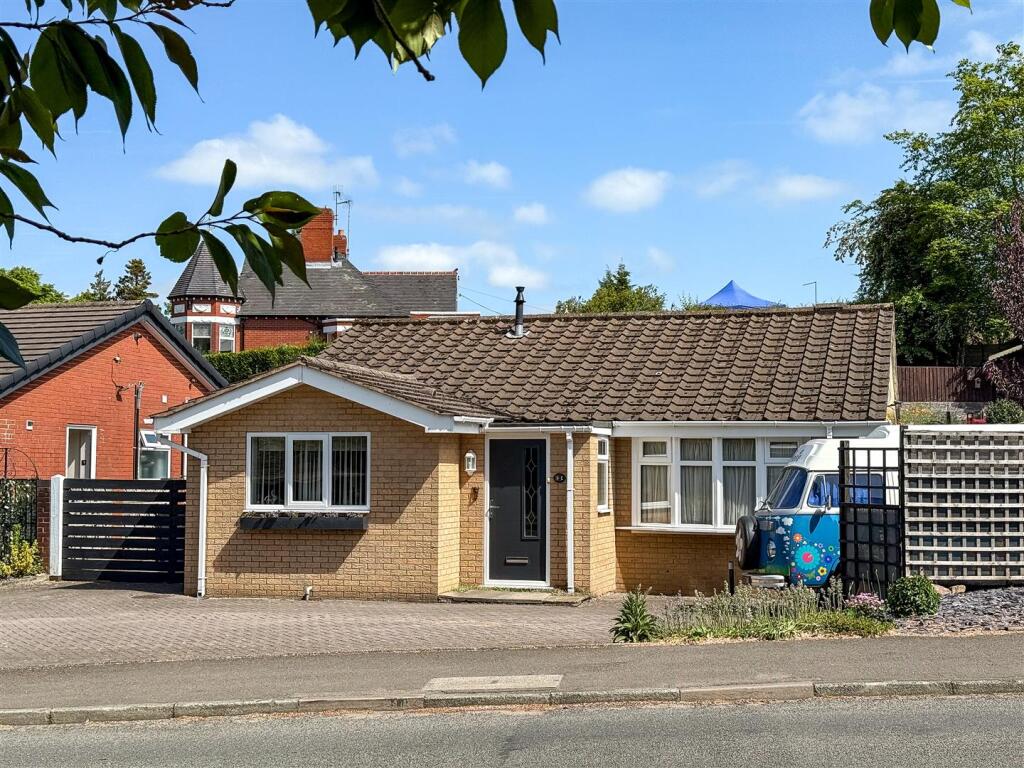 Main image of property: Thames Drive, Stoke-On-Trent