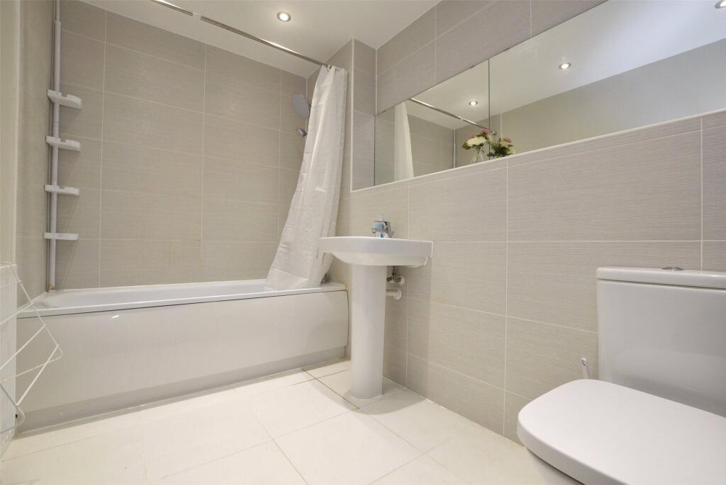 Additional property image - Slade Baker Way, Bristol, Gloucestershire, BS16