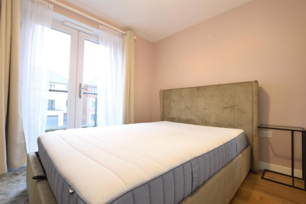 Additional property image - Slade Baker Way, Bristol, Gloucestershire, BS16