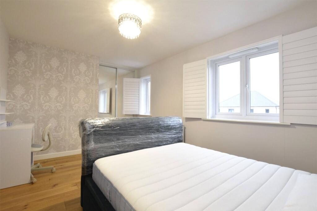 Additional property image - Slade Baker Way, Bristol, Gloucestershire, BS16