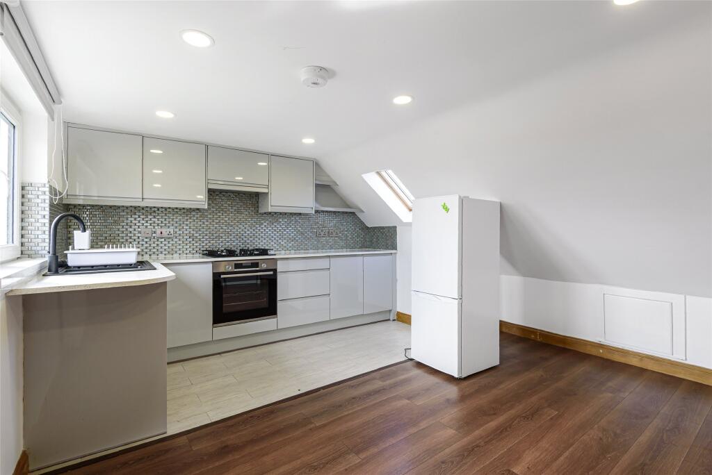 Main image of property: Oak Tree Dell, London, NW9