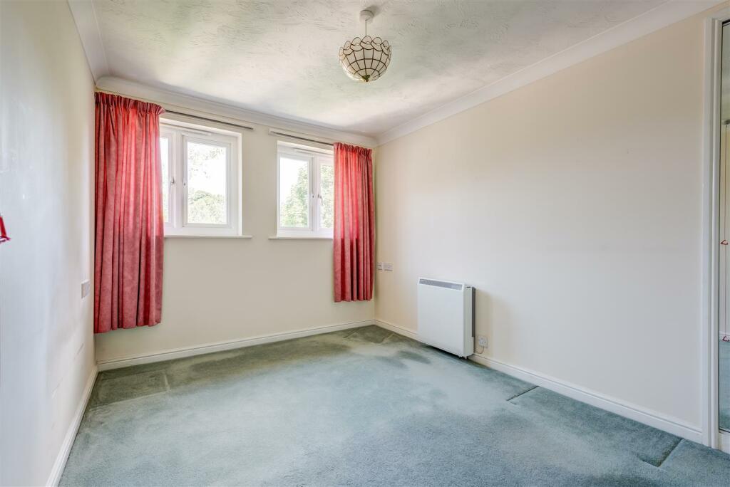 1 bedroom retirement property for sale in Manchester Road, Crosspool