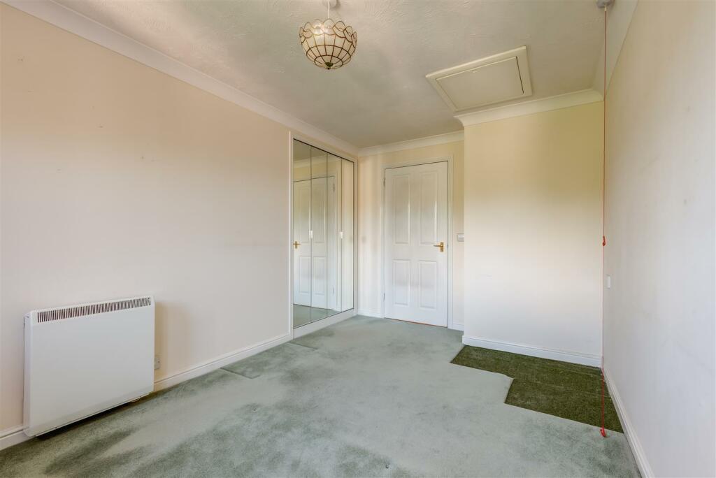 1 bedroom retirement property for sale in Manchester Road, Crosspool