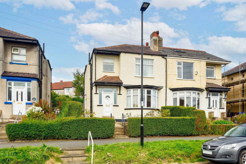 3 bedroom semidetached house for sale in Watt Lane, Crosspool