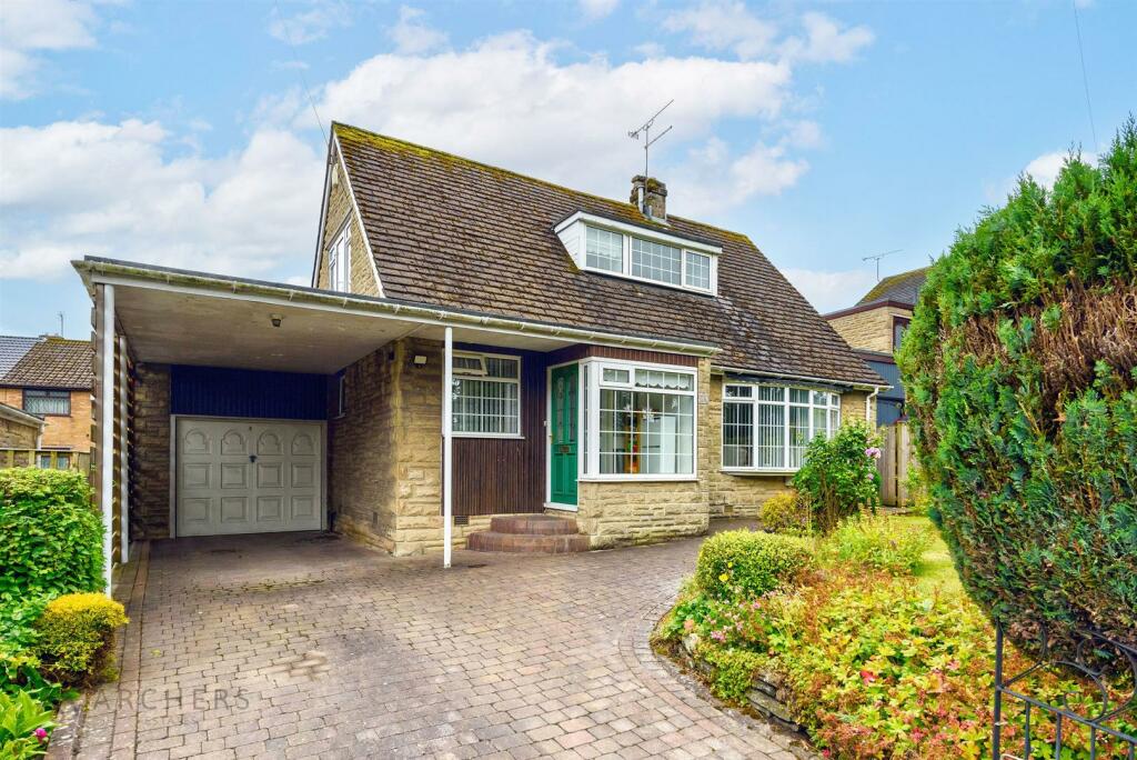 4 bedroom detached house for sale in Redmires Road, Lodge Moor