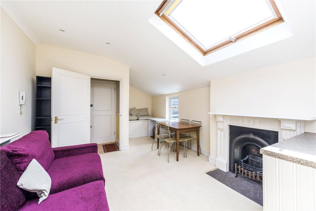 Main image of property: Kingscourt Road, London, SW16