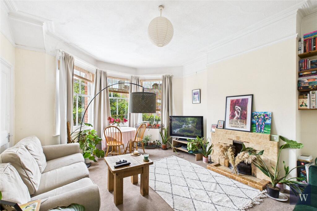 Main image of property: Kirkstall Road, London, SW2