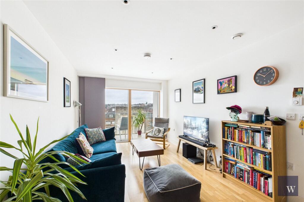 Main image of property: Streatham High Road, London, SW16