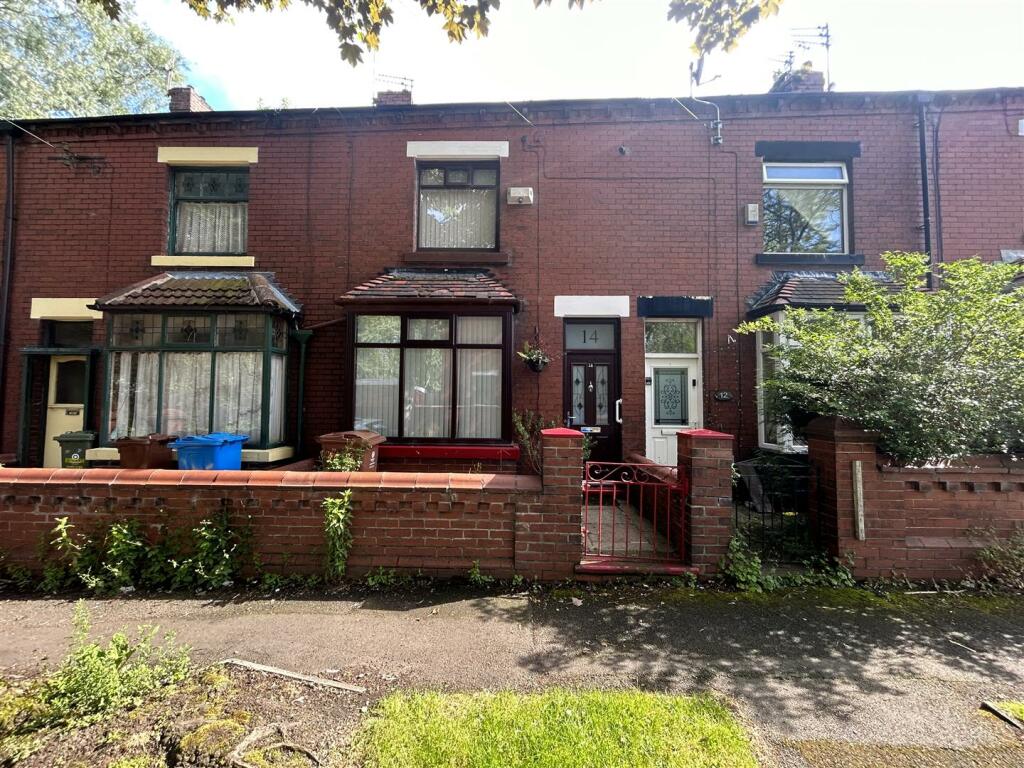 2 bedroom terraced house for sale in Erith Road, Clarksfield, Oldham, OL4