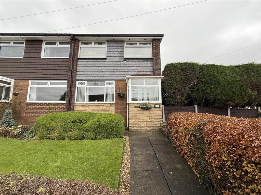 Main image of property: Crossbank Avenue, Springhead, Oldham