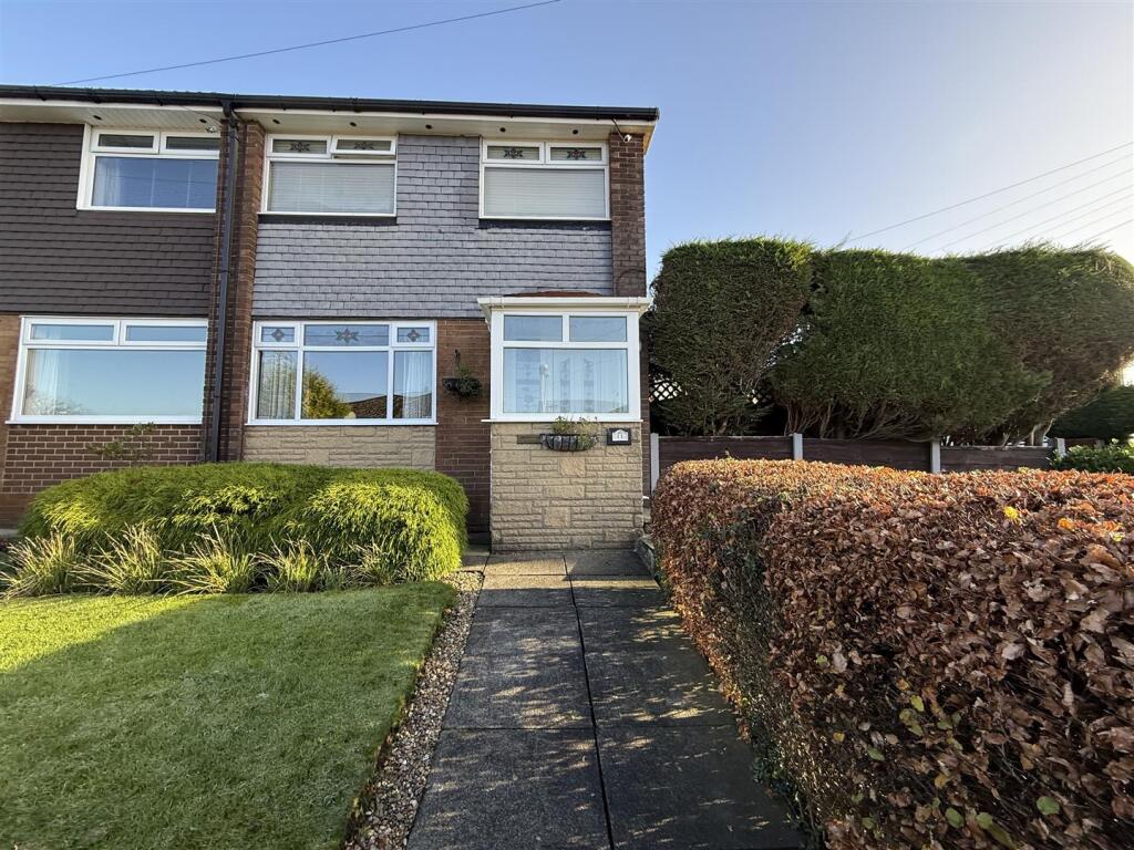 Main image of property: Crossbank Avenue, Springhead, Oldham