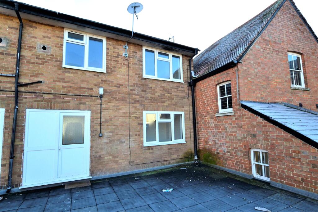 Main image of property: High Street, Witney, Oxfordshire, OX28