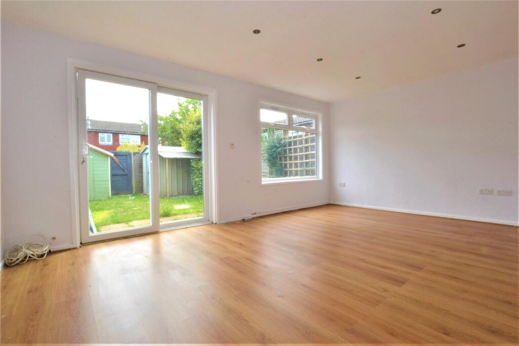 Main image of property: Mortlake Close, Croydon, CR0
