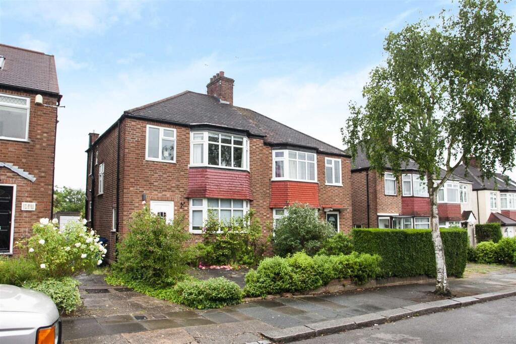 Main image of property: Sherrards Way, Barnet