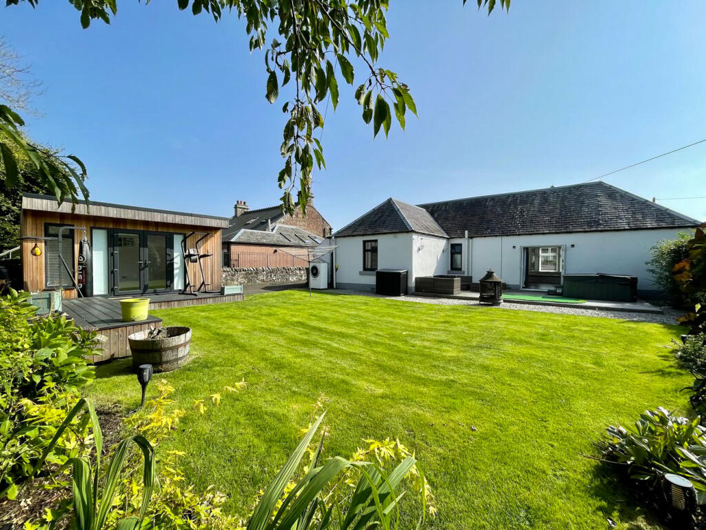 2 bedroom cottage for sale in Ashfield, 4 Springfield Road, Kinross