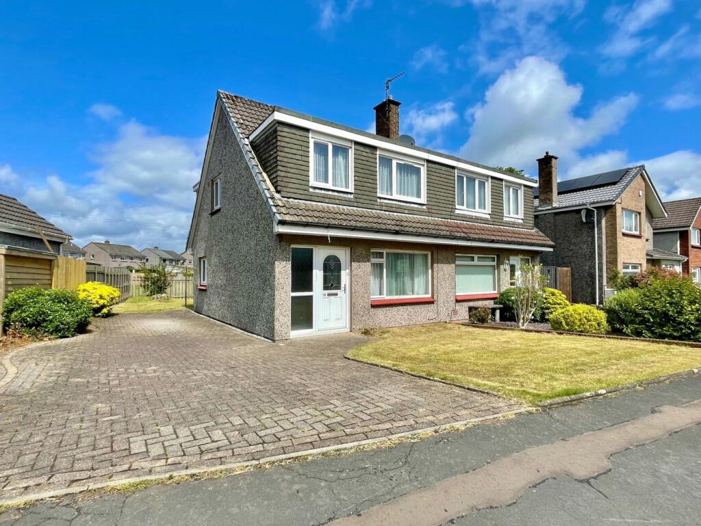 Main image of property: 16 Seaforth Drive, Kinross, KY13