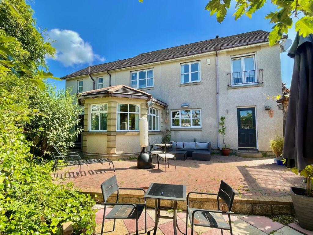 Main image of property: 2 Mayfield Gardens, Milnathort, KY13