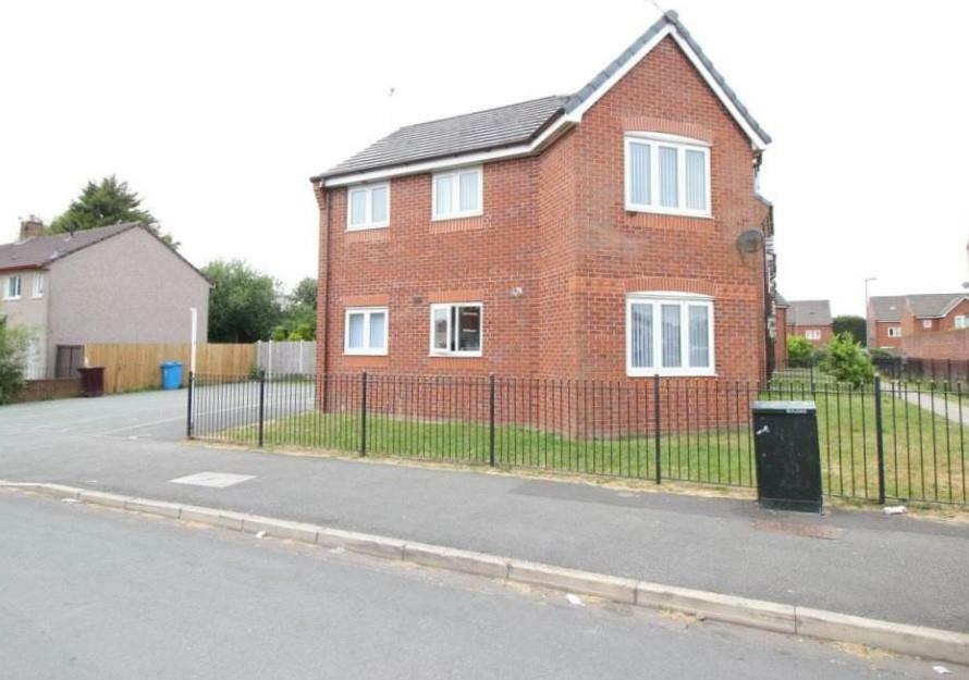 2 bedroom flat for sale in Bracken Walk, Westvale, Kirkby, L32