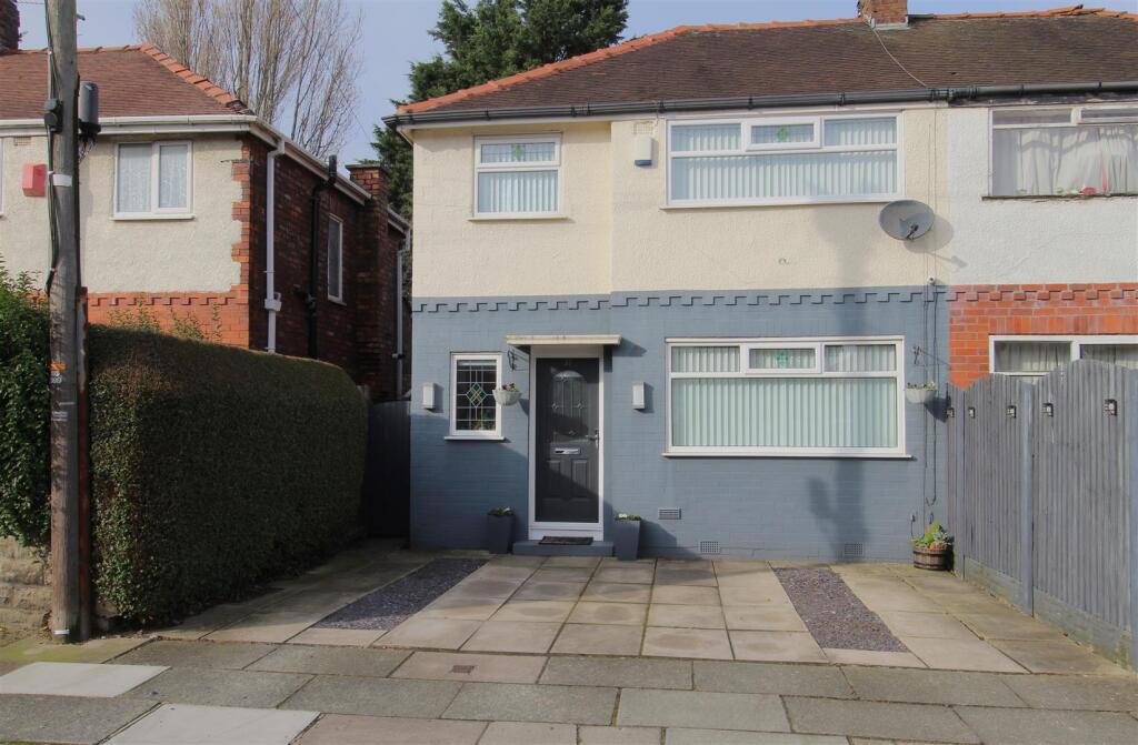 3 bedroom semi-detached house