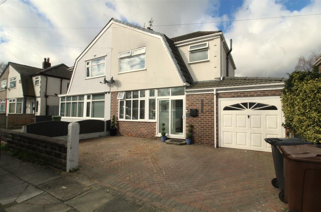 4 bedroom semidetached house for sale in Netherton Grange, Old Roan