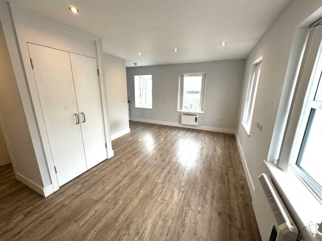 Additional property image - The Junction, East Street, Shoreham-by-Sea
