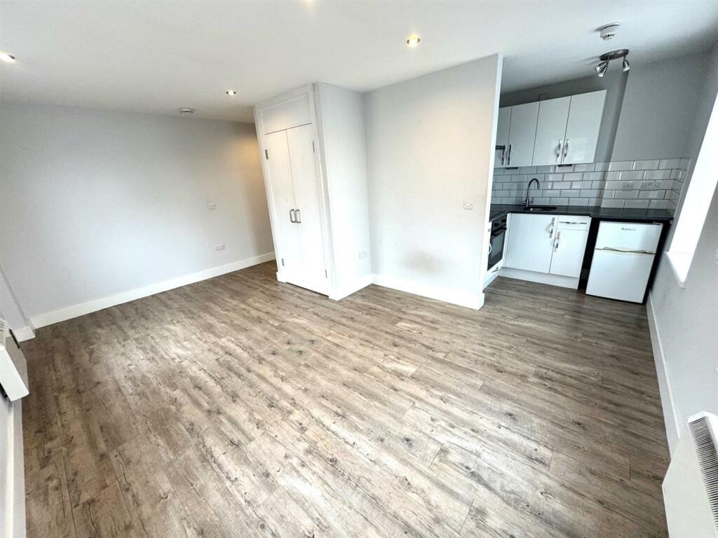 Additional property image - The Junction, East Street, Shoreham-by-Sea