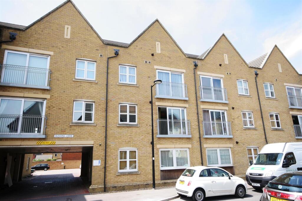 Main image of property: Blessing Lodge, Sussex Wharf Shoreham by Sea