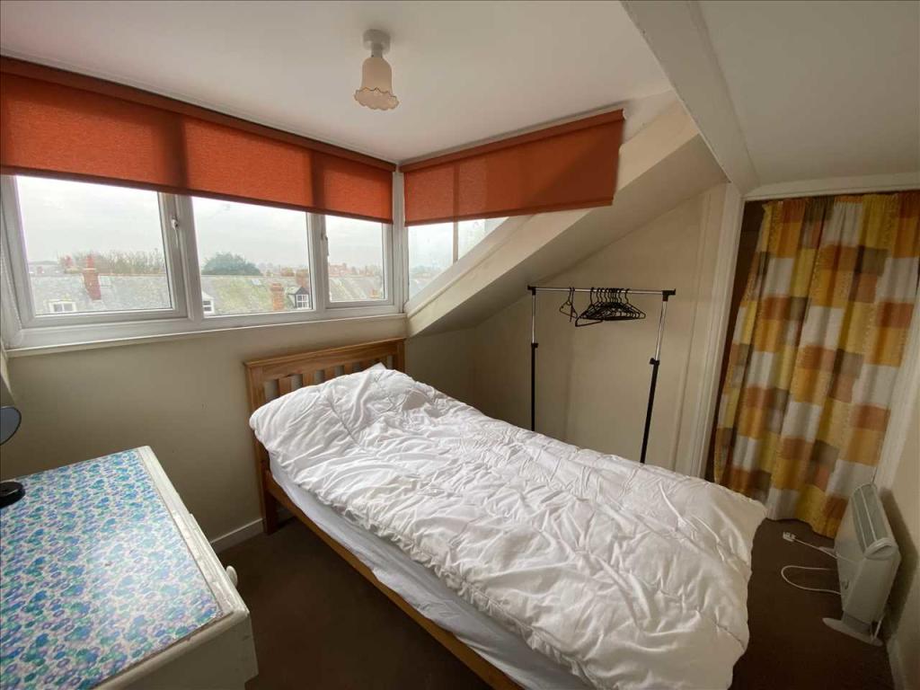 4 bedroom apartment for sale in Rutland Street, Filey, YO14