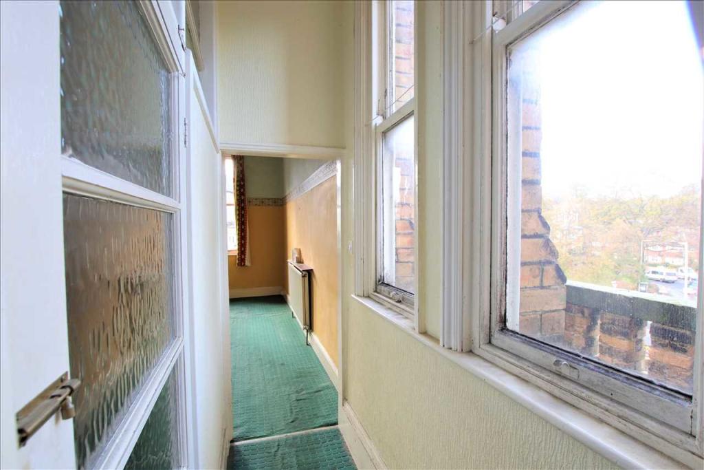 3 bedroom apartment for sale in Westbourne Grove, Scarborough, YO11