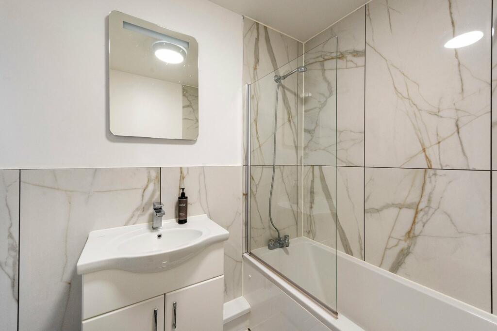 Additional property image - Central Avenue, Welling, DA16