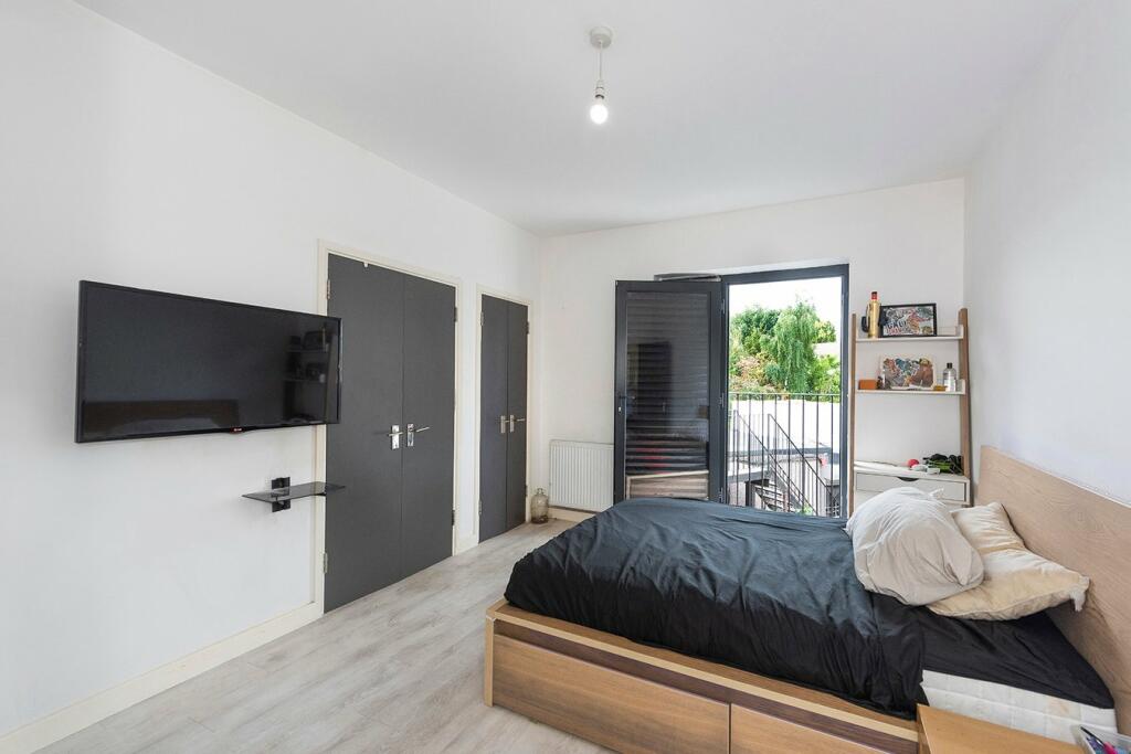 Additional property image - Central Avenue, Welling, DA16