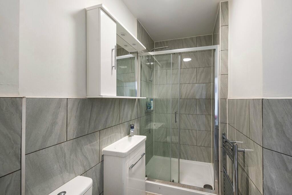 Additional property image - Central Avenue, Welling, DA16
