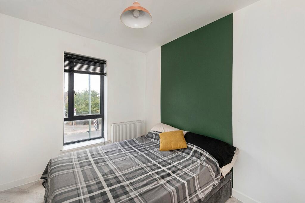 Additional property image - Central Avenue, Welling, DA16