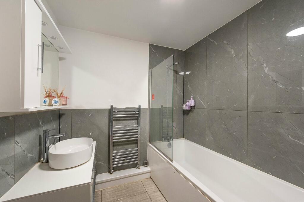Additional property image - Central Avenue, Welling, DA16