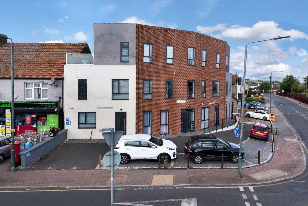 Additional property image - Central Avenue, Welling, DA16