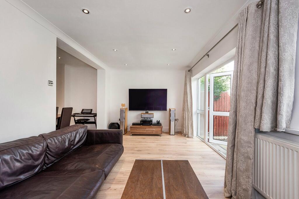 Additional property image - Winchelsea Avenue, Bexleyheath, DA7