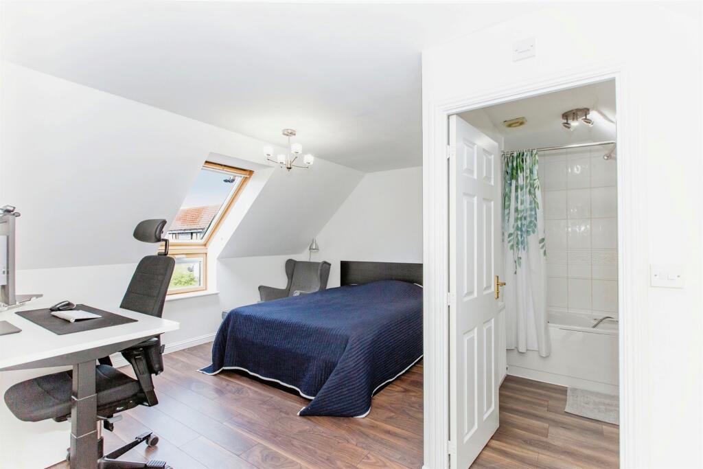 Additional property image - Brookfield Way, Lower Cambourne, CAMBRIDGE
