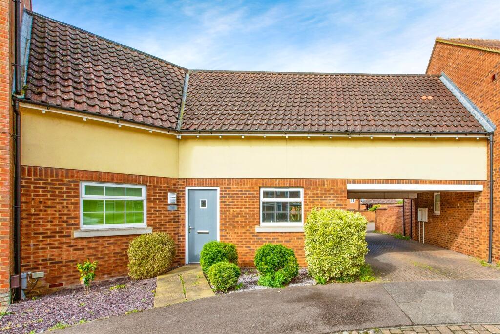 Additional property image - Brookfield Way, Lower Cambourne, CAMBRIDGE