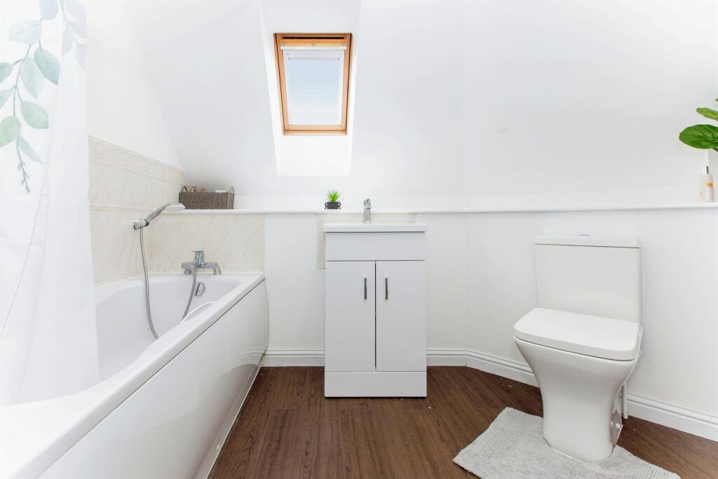 Additional property image - Brookfield Way, Lower Cambourne, CAMBRIDGE