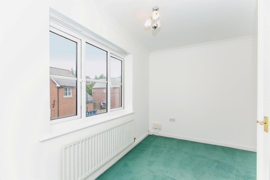Additional property image - Woolthwaite Lane, Lower Cambourne, Cambridge