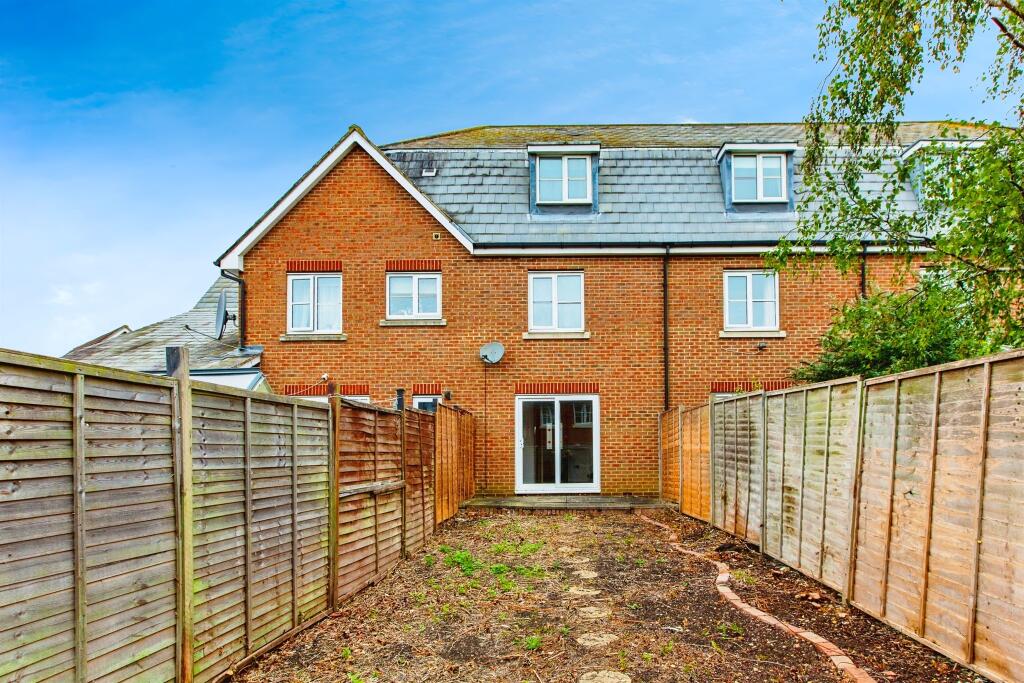 Additional property image - Woolthwaite Lane, Lower Cambourne, Cambridge